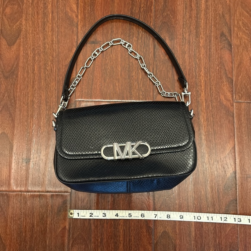 Michael Kors Black Shoulder Bag with Chain Strap - Picture 5 of 10